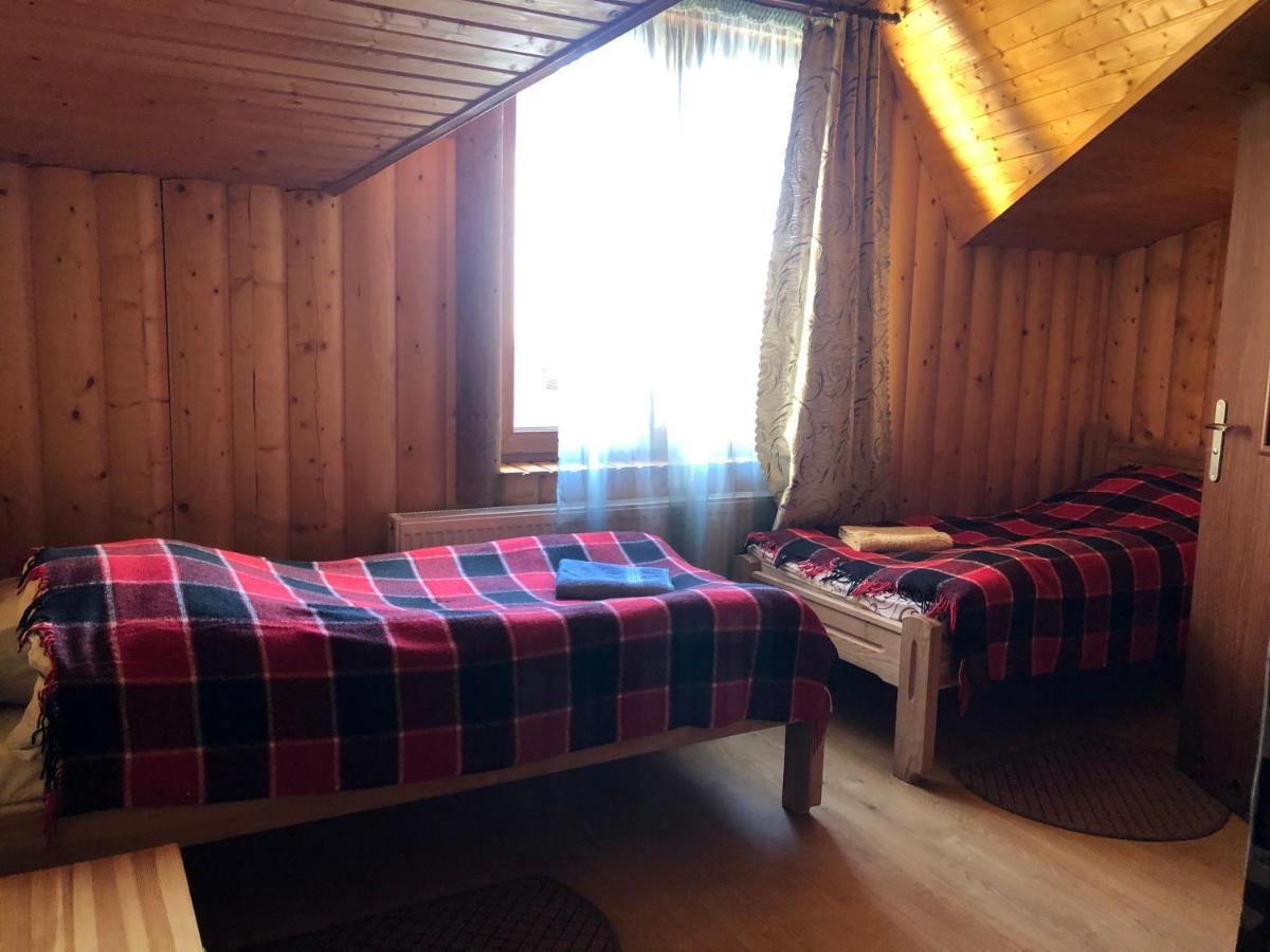 Опришок Hotell Poljanytsja Eksteriør bilde