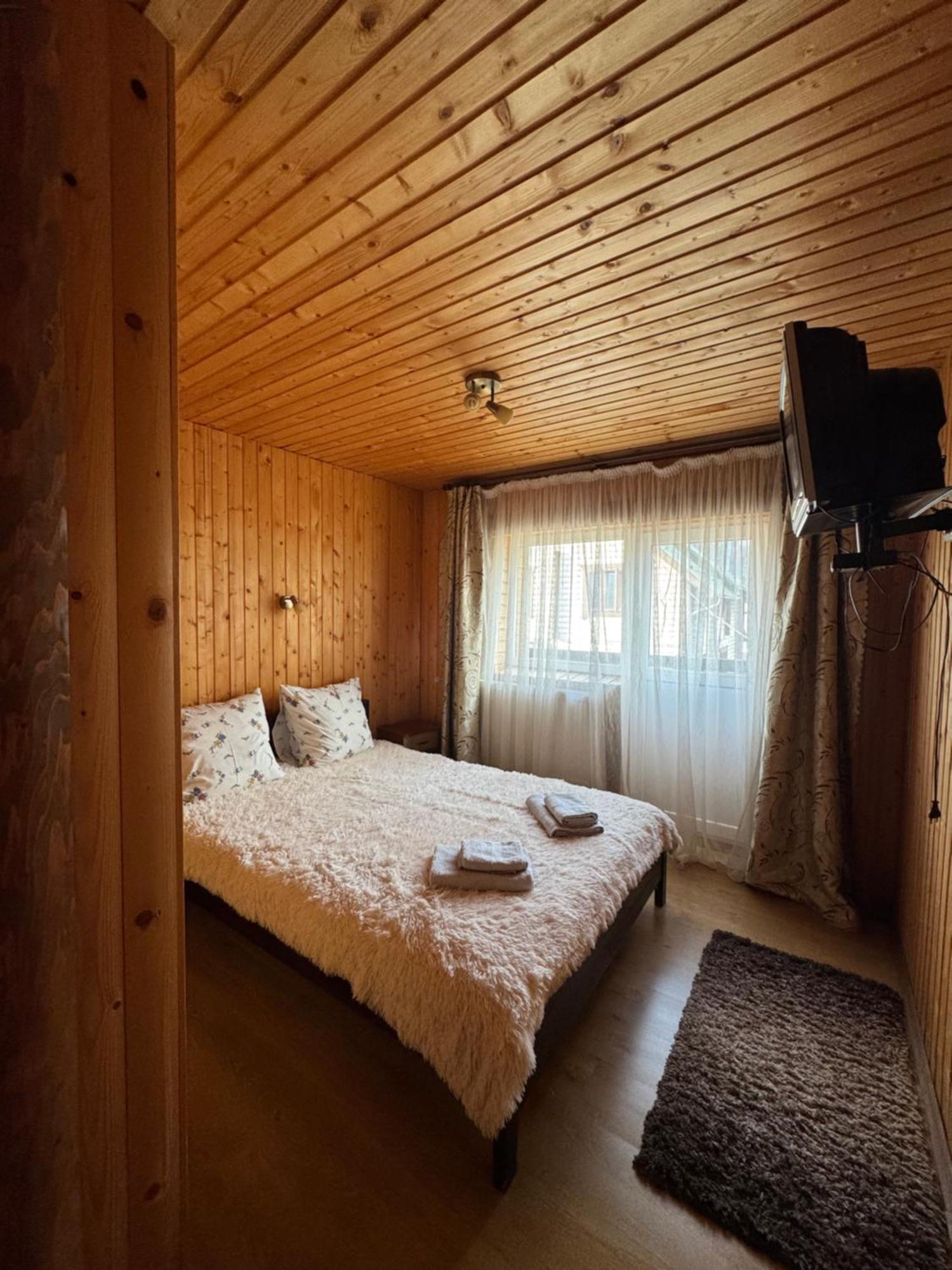 Опришок Hotell Poljanytsja Eksteriør bilde