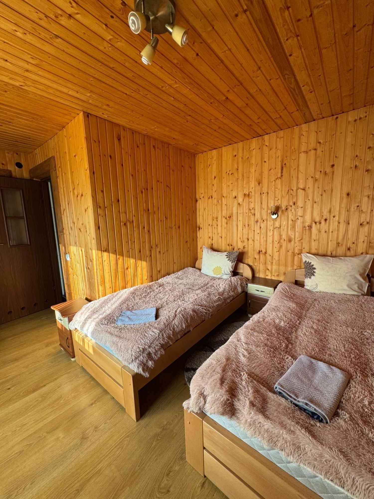 Опришок Hotell Poljanytsja Eksteriør bilde